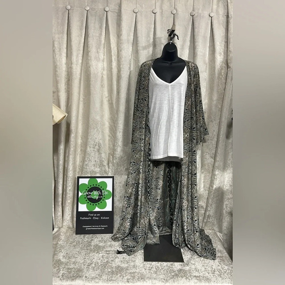 Wrap dress silk blend women’s medium - Picture 5 of 8